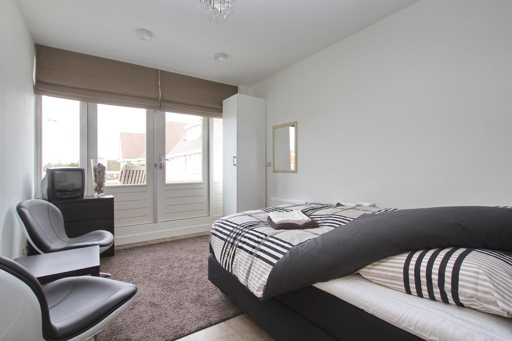 Bed & Breakfast Wit 51 Noordwijk Ruang foto